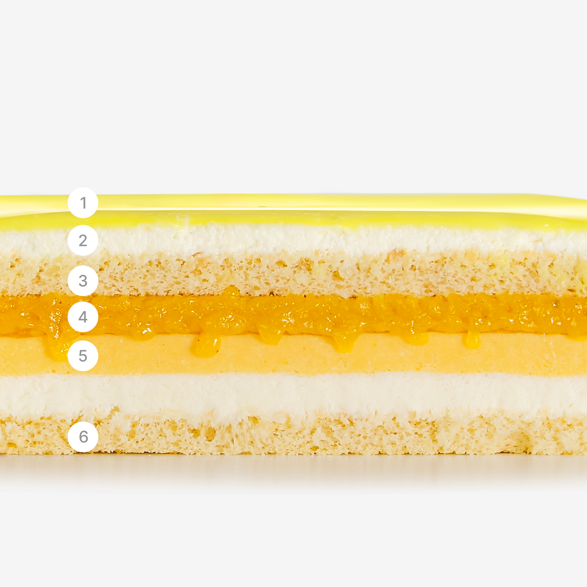 LaFuong Pastry – One Sunny Day – Dừa, Xoài & Chanh leo. Được làm từ dừa non, xoài và chanh leo, One Sunny Day luôn là vị bánh được lòng tất cả mọi người. Lớp mousse dừa thơm ngậy, kem chanh leo chua nhẹ, lớp mứt xoài nấu tay kết hợp với bạt bánh dừa xốp mềm; cùng tạo hình được phủ bởi lớp tráng gương màu vàng rực rỡ như những ngày nắng đẹp trời, One Sunny Day là chiếc bánh tràn ngập hương vị của vùng nhiệt đới. 
