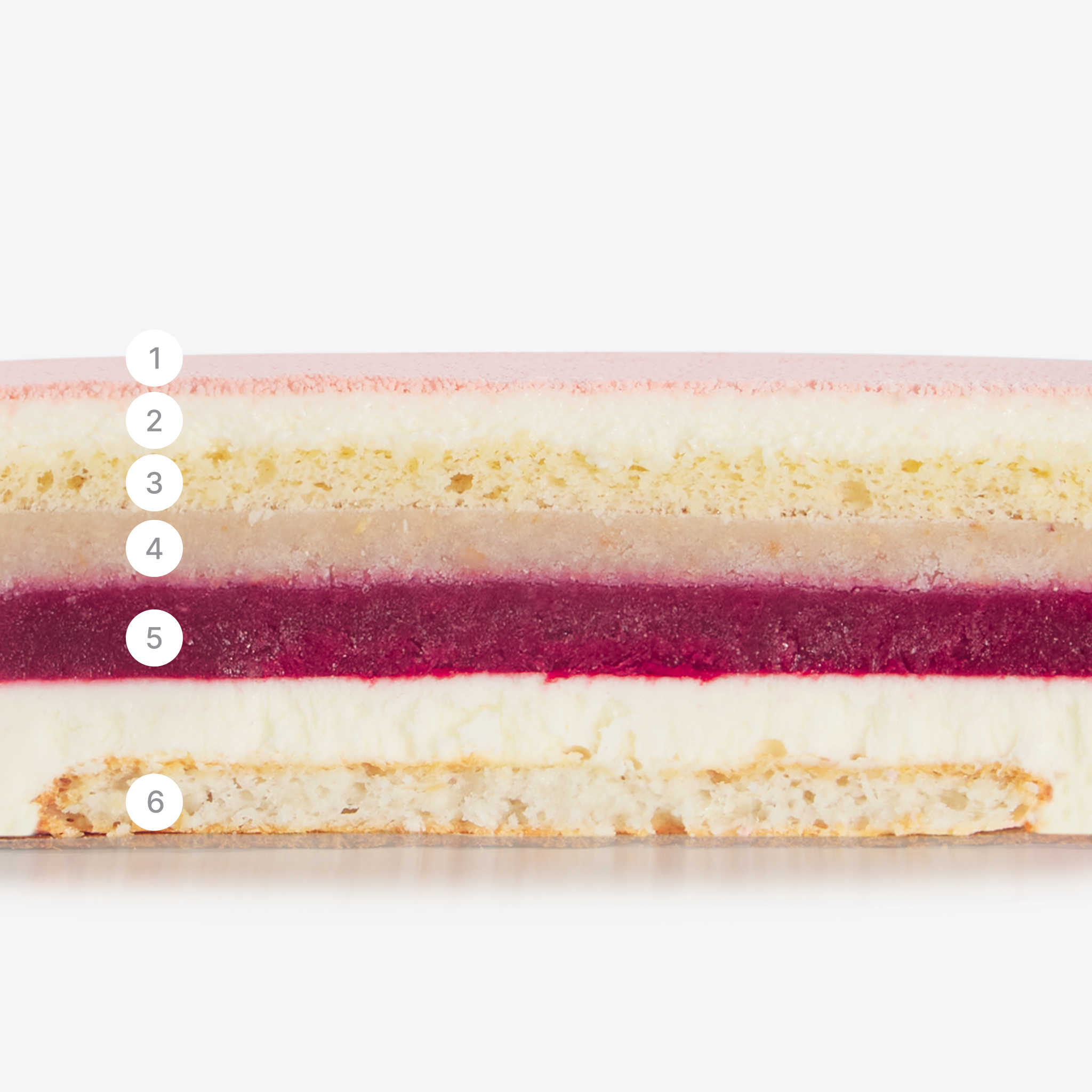 LaFuong Pastry – Be in Blossom – Vải, Phúc bồn tử & Dừa. Mang đến một sự cân bằng tuyệt vời giữa vị chua nhẹ, ngọt thanh và thơm ngậy trong cùng một miếng bánh bằng cách sử dụng vải, dừa và phúc bồn tử. Có thể nói đây chính là sự kết hợp rất thú vị giữa Á & Âu. Không chỉ đặc biệt trong hương vị, lớp bạt bánh của Be in Blossom cũng có hai kết cấu khác nhau: cảm giác mềm xốp đến từ lớp Sponge dừa và một chút độ giòn của sợi dừa tươi nằm trong lớp bạt Dacquoise. . Đây không chỉ là một món quà tuyệt vời, mà còn là lựa chọn xứng đáng cho mọi bữa tiệc sinh nhật, gặp gỡ bạn bè hay các dịp họp mặt gia đình.